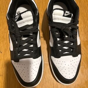 Panda dunks nike men’s size 11.5